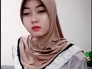 Hold to Show Hijab Cantik Toge Bening porn gonzo thishd
