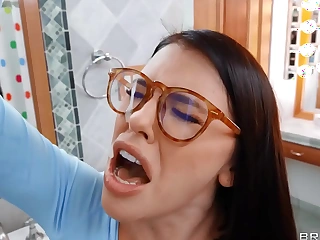 Splooge on me brazzers download full from free porn zzfull sex video squi
