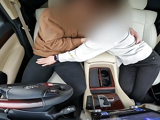 Sex in the car with an debaucher while mammal picked up and dropped absent wits her husband